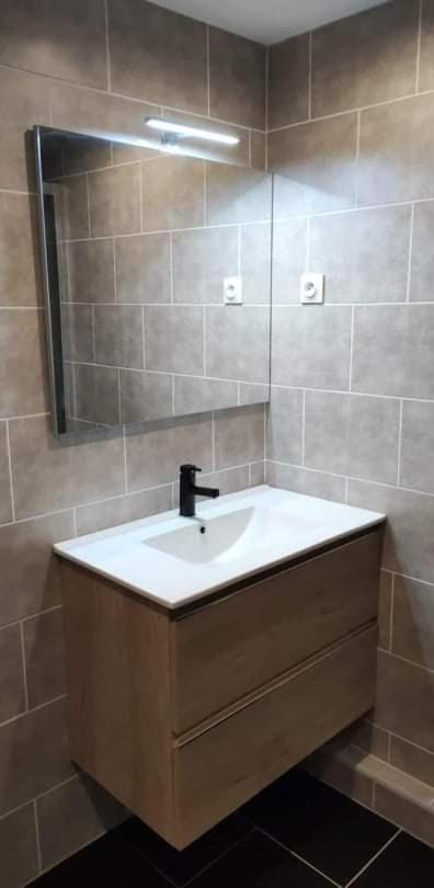 Appartement Entierement Refait A Neuf A 150 M De La Plage 나르본플라제 외부 사진