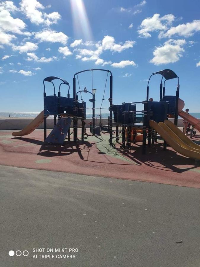 Appartement Entierement Refait A Neuf A 150 M De La Plage 나르본플라제 외부 사진